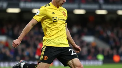 Stan Mills Chooses Not to Play for Oxford United Amid Preston Transfer